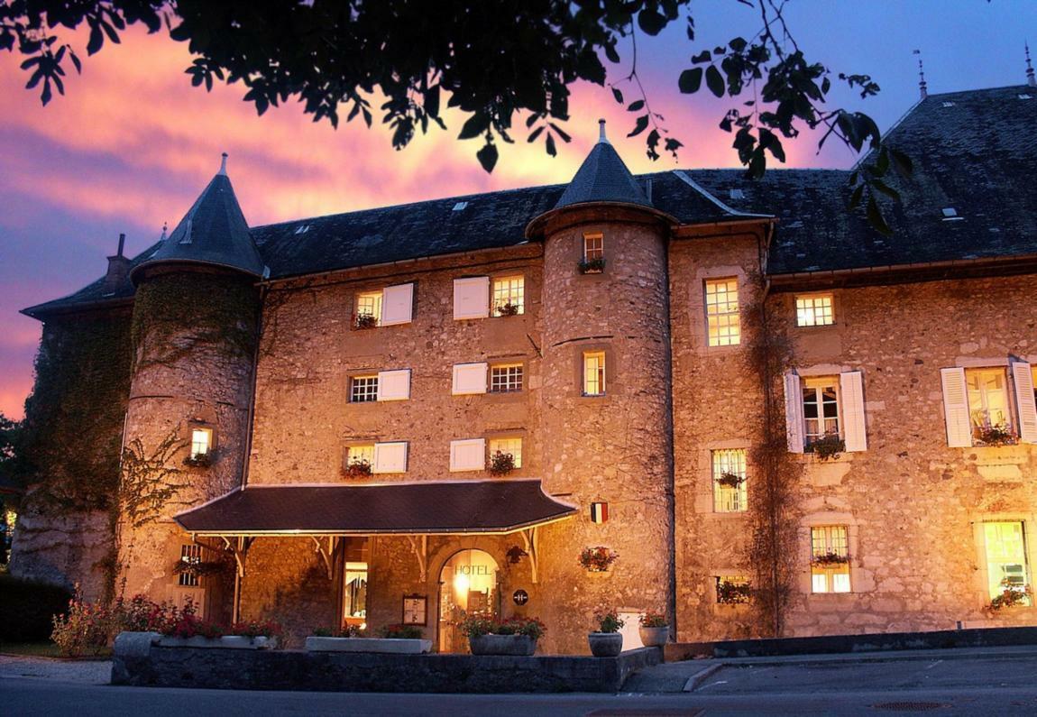 Château des Comtes de Challes Challes-les-Eaux Exterior foto